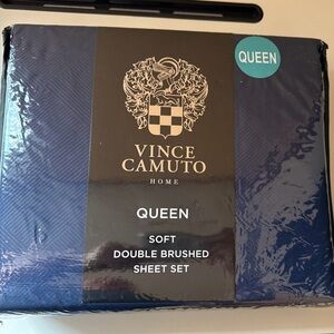 Vince Camuto Double Brushed Extra Softness DARK BLUE Queen 4 pc Sheet Set NEW